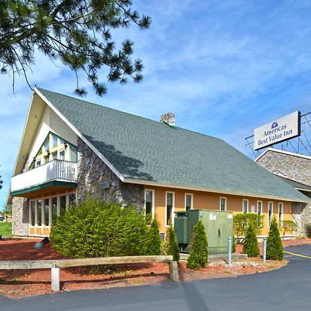 Americas Best Value Inn Plattsburgh Esterno foto
