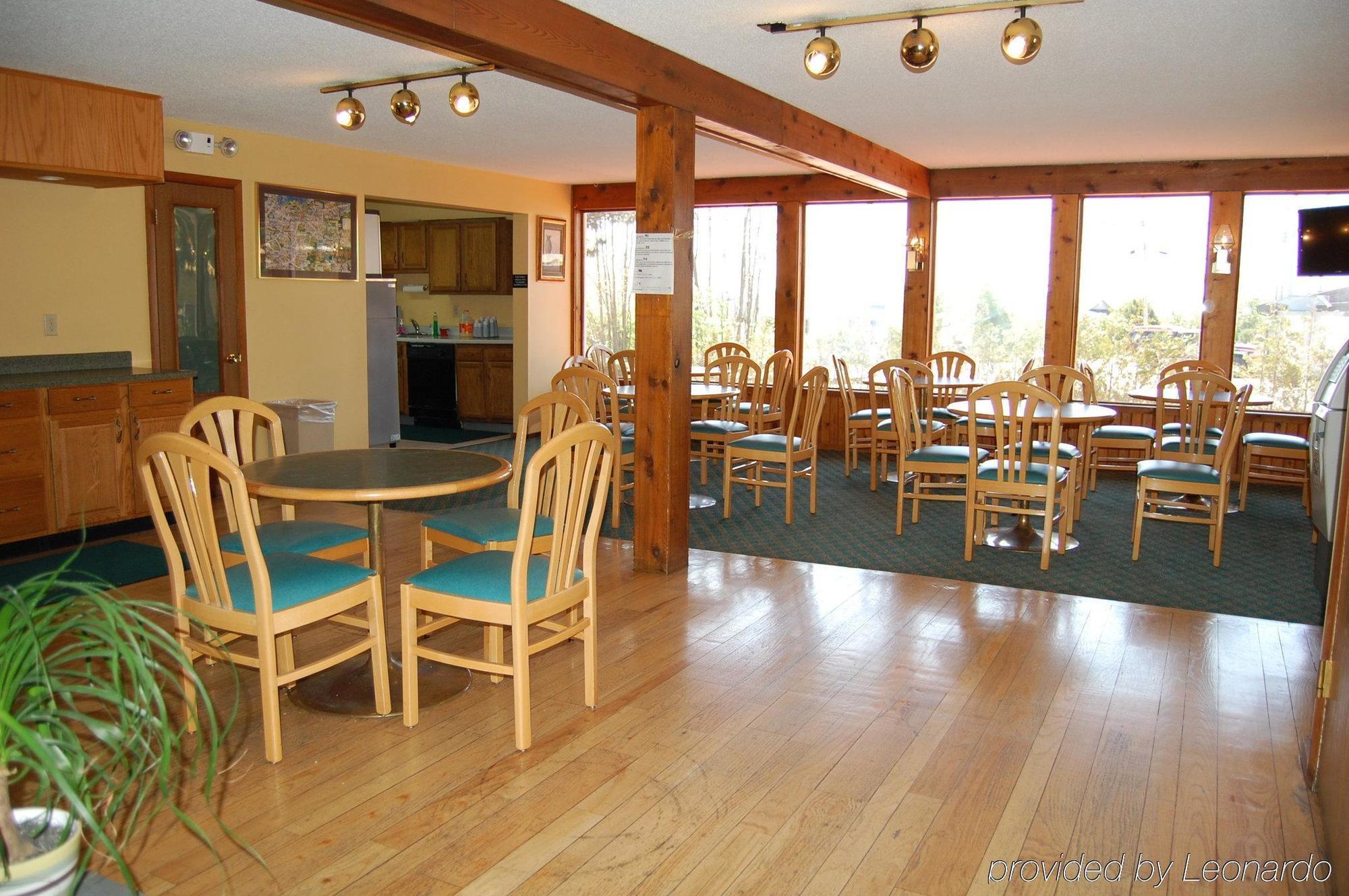 Americas Best Value Inn Plattsburgh Ristorante foto