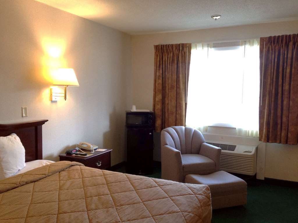Americas Best Value Inn Plattsburgh Camera foto